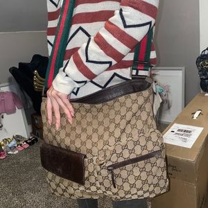 Authentic Gucci messenger bag